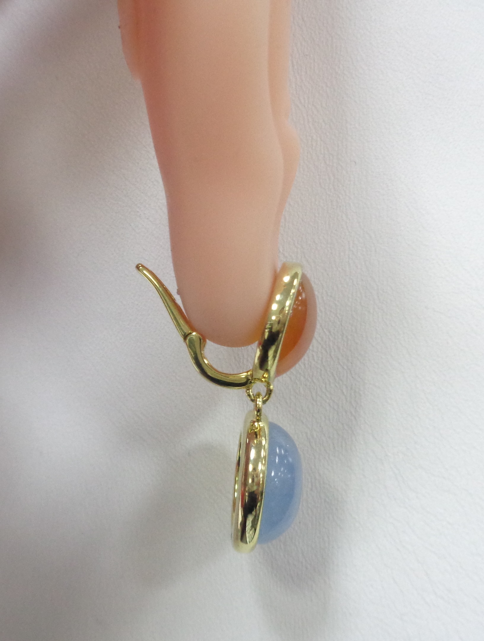 Серебряные серьги с аквамаринами и халцедонами